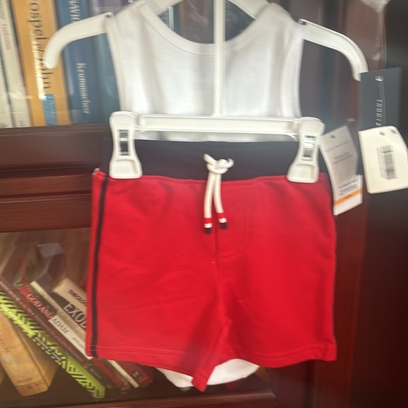 Kids 12 months 3 piece Tommy Hilfiger set, new with tags - Picture 3 of 5